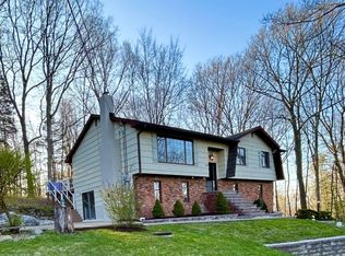 105 Signal Hill Trl, Sparta, NJ 07871