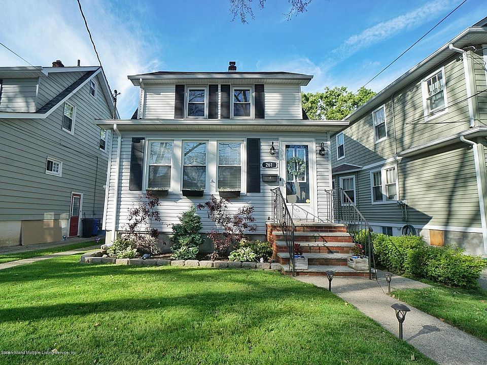 1st image of 261 Prescott Ave