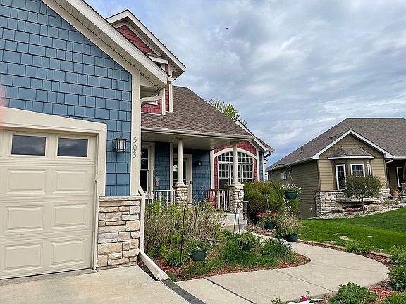 2nd image of 503 Redpoll Ave SE
