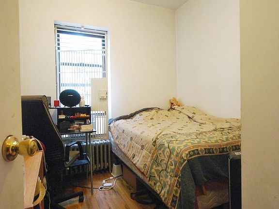 3rd image of 206 9th Ave APT 3S5