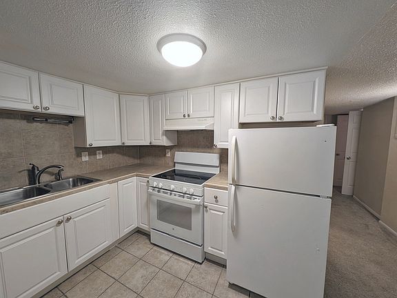 2nd image of 1940 W 32nd Ave APT Gl2