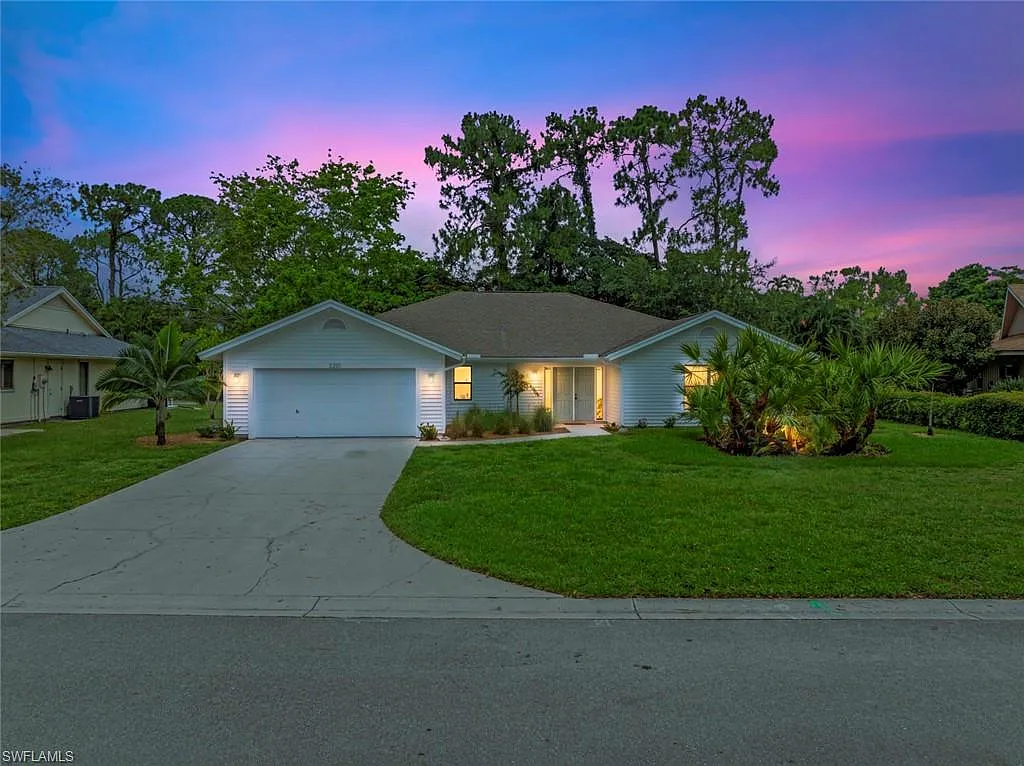 3 bed, 2.5 bath, 2700 sqft, $5,000 — Photo 2