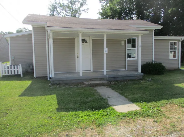 910 S 13th St, Elwood, IN 46036