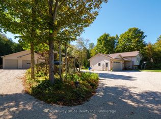 135 North Diagonal, South Bruce Peninsula, ON N0H 2T0
