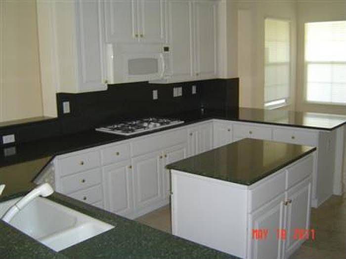2nd image of 1800 Blackbird Ln