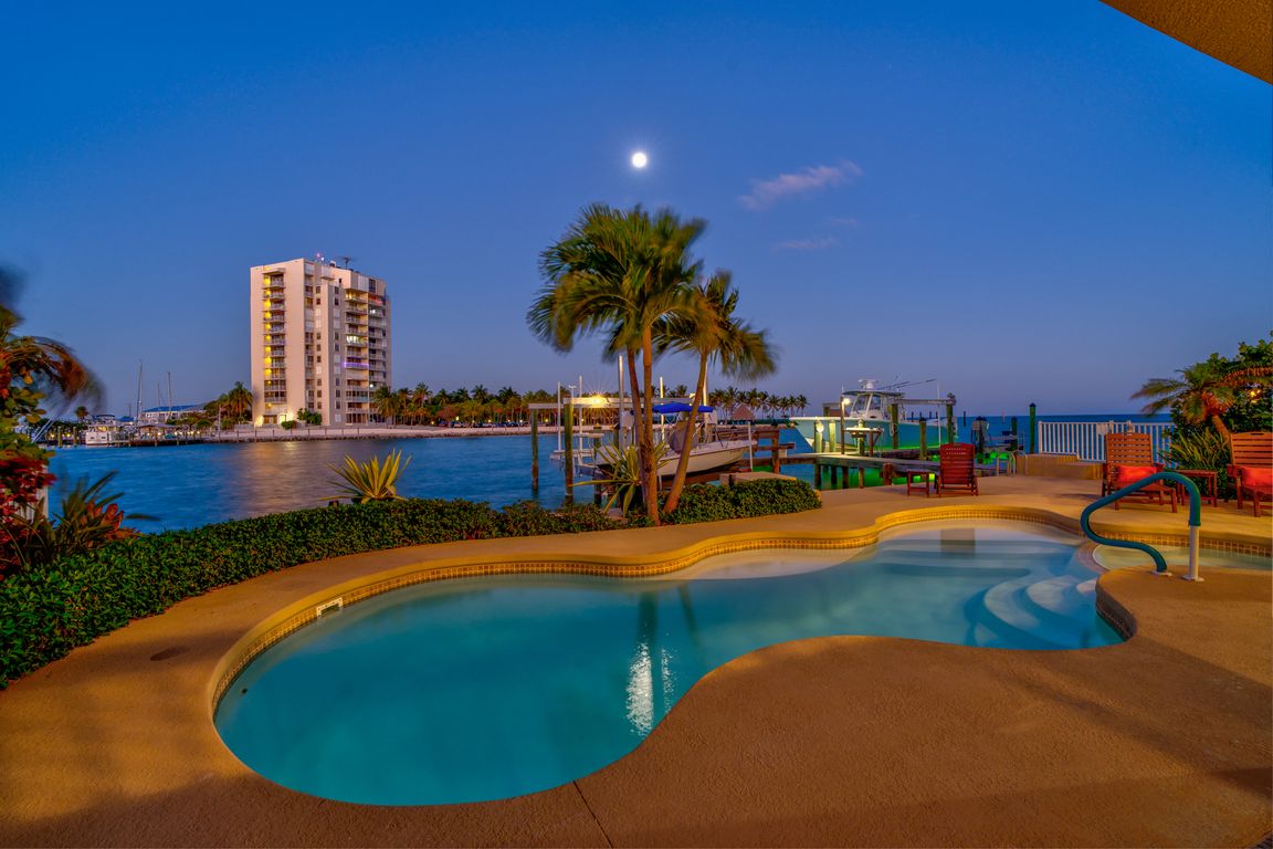 next background image