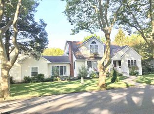 105 E Arlington Ave, Linwood, NJ 08221