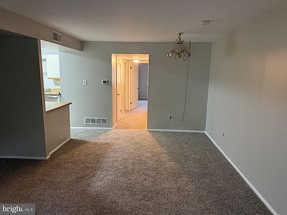 5th image of 314 Saybrook Ln