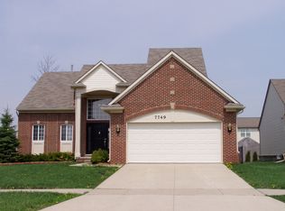 7749 Dover Dr, Ypsilanti, MI