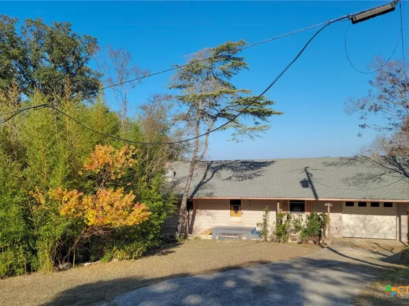 2807 Westview Dr, Canyon Lake, TX 78133