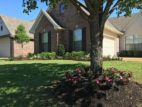 3rd image of 232 Gloucester Dr