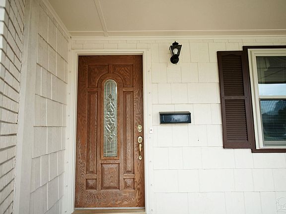 5th image of 5861 Leesway Blvd