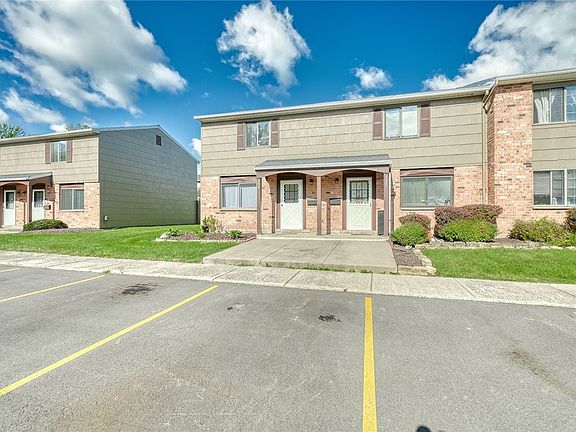 3rd image of 139 Autumn Chapel Way