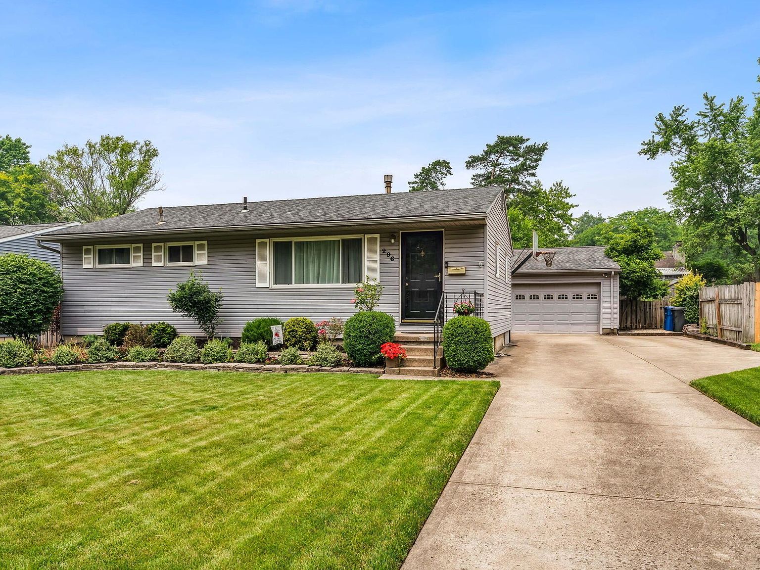 296 Mary Ave, Westerville, OH 43081 Zillow