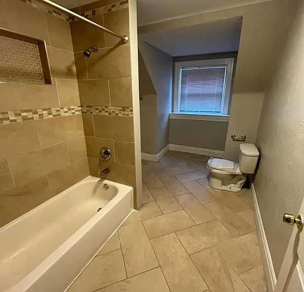 202 Stratford Ave #5 — Photo 10