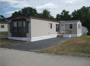 34 Greenwich St W, West Greenwich, RI 02817