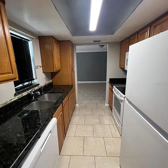 2634 Lemon Tree Ln #H — Photo 6