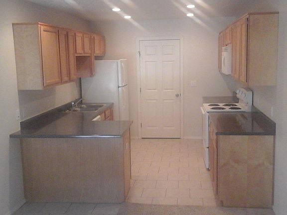 3rd image of 516 S Abilene Ave APT 3