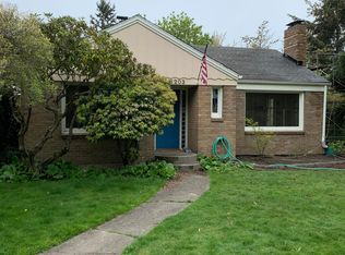 8203 Sunnyside Ave N #BASEMENT, Seattle, WA 98103