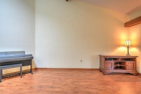 5th image of 130 Willowbrook Ct #0
