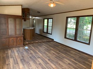 305 Wood Gate Dr, Seneca, SC 29678