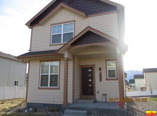 2098 Saint James Dr, Colorado Springs, CO 80910