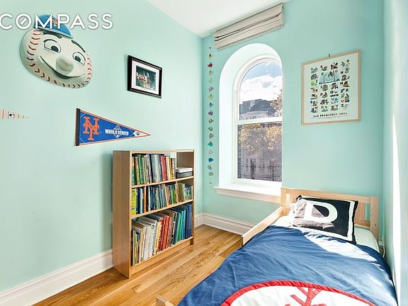 3rd image of 377 Sterling Pl APT 3