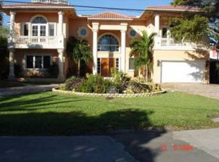 628 N Island Dr, Golden Beach, FL 33160