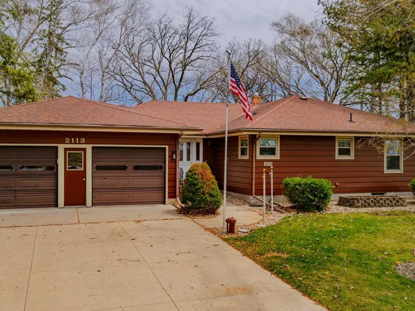 2113 Country Club Dr NE, Willmar, MN 56201