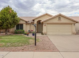 12086 N 68th Ln, Peoria, AZ 85345