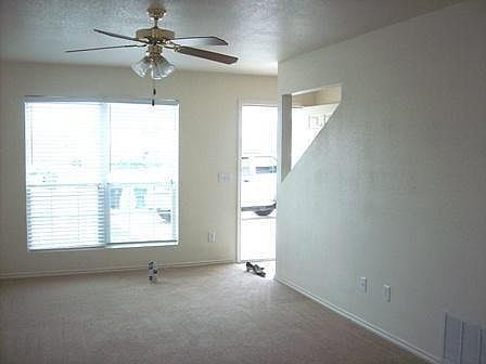 4th image of 2004 Monte Carlo Ln APT B