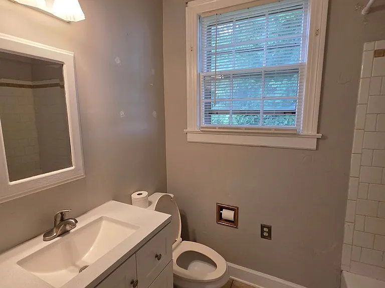 1518 Marwood Ln — Photo 11