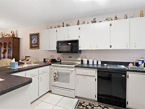 4th image of 6033 34th St W APT 17