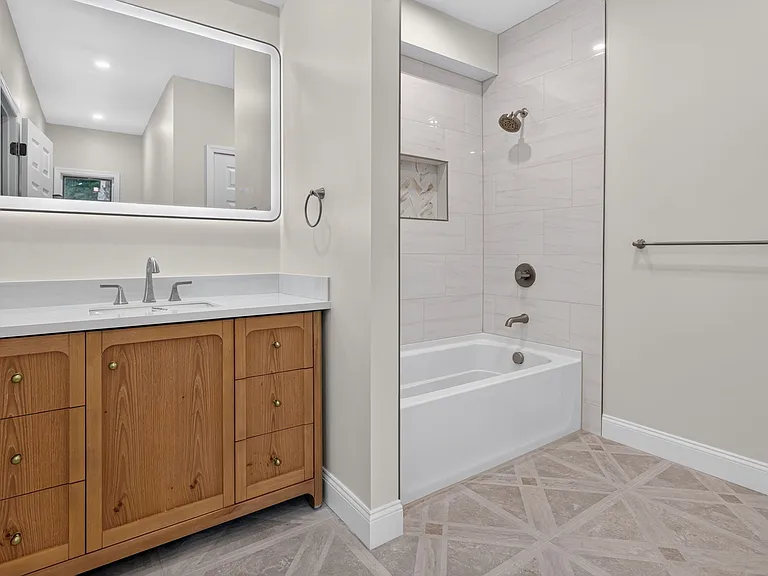 60 Stephens Rd #1 — Photo 9