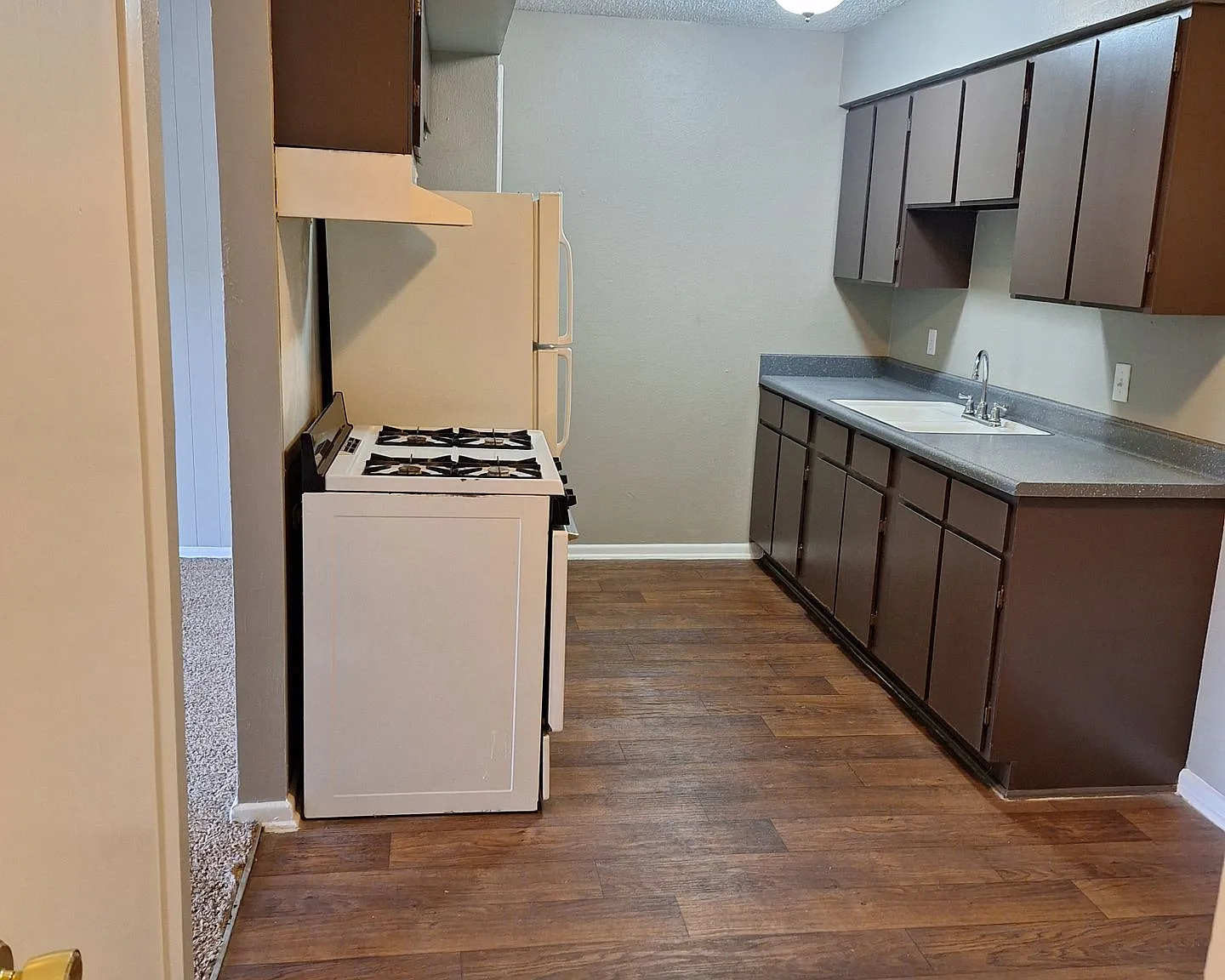 Lawnwood Apartments — Photo 3