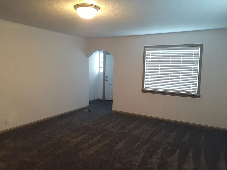 5082 W Highway 33 — Photo 11
