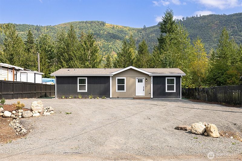2nd image of 8381 Golden Valley Boulevard