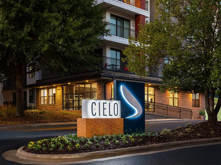 Cielo — Photo 48