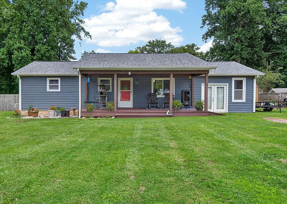 1st image of 3690 Shady Oak Cir