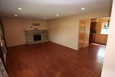 5th image of 1812 Van Wagoner Dr