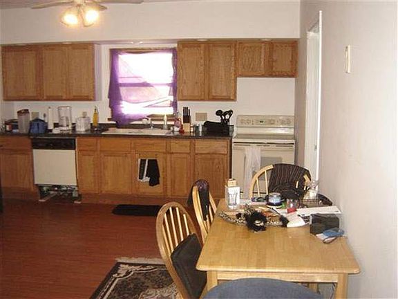 5th image of 930 11th St S