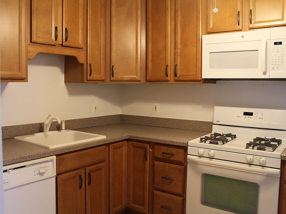 1st image of 112 Monroe St APT 301