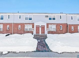 105 Hastings Ave #B, Rutherford, NJ 07070