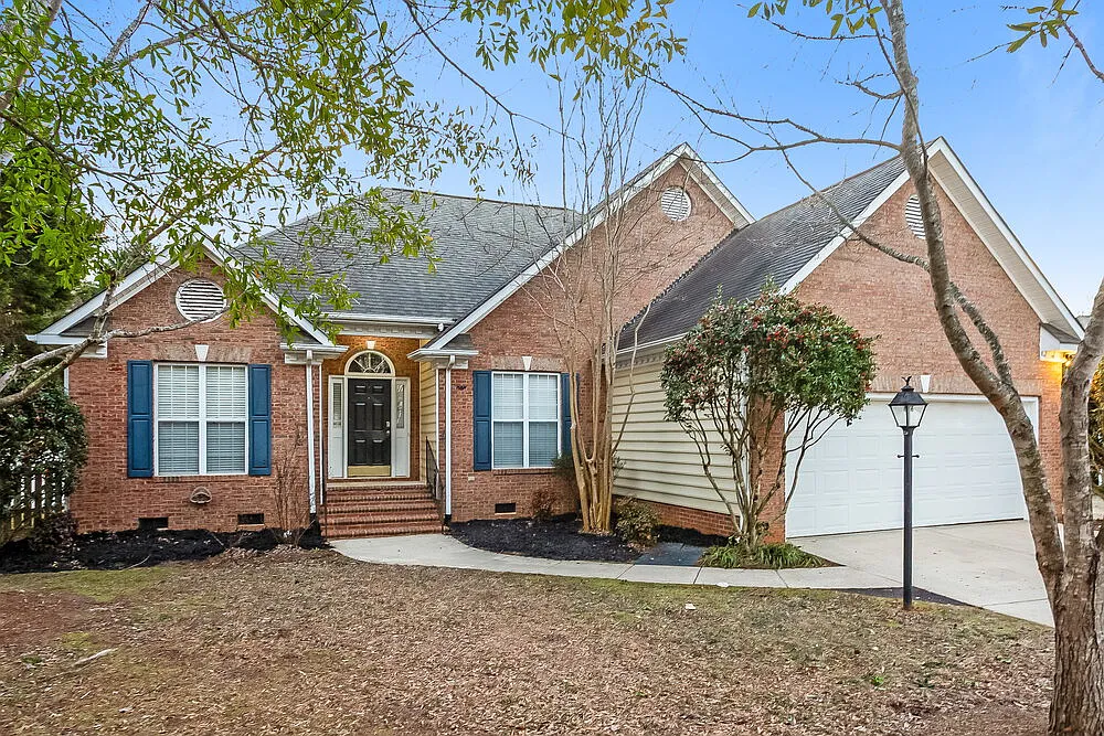 3 bed, 2.0 bath, 1681 sqft, $3,460 — Photo 3