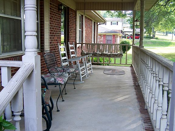 4th image of 171 Woodmont Dr
