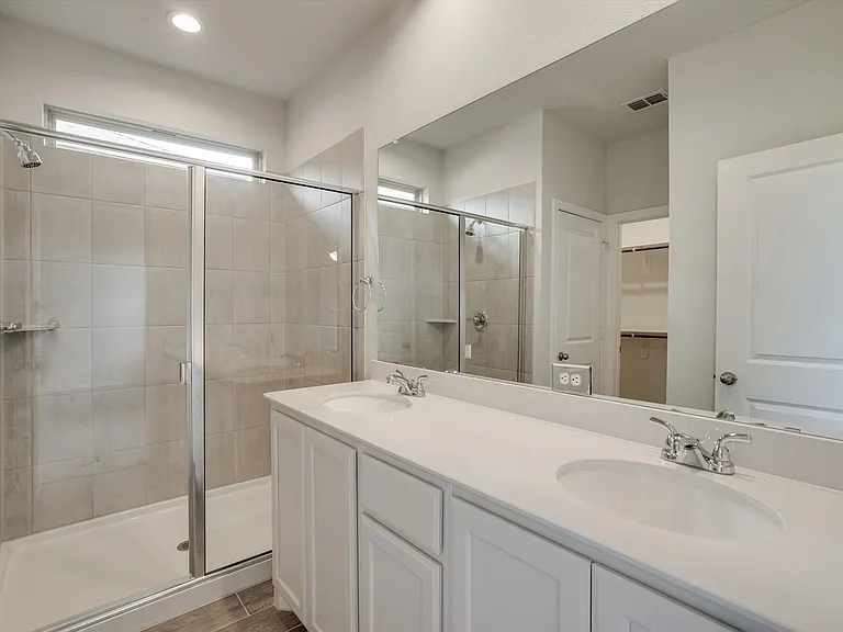 2330 Aspen Hill Dr — Photo 16
