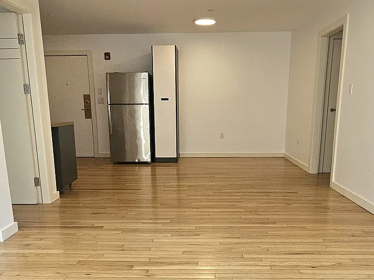 35 Springside Ave #1E — Photo 7
