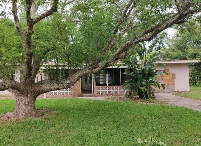 1st image of 1107 Greenwood Way