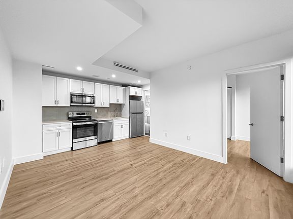 4th image of 204 Malcolm X Blvd #301