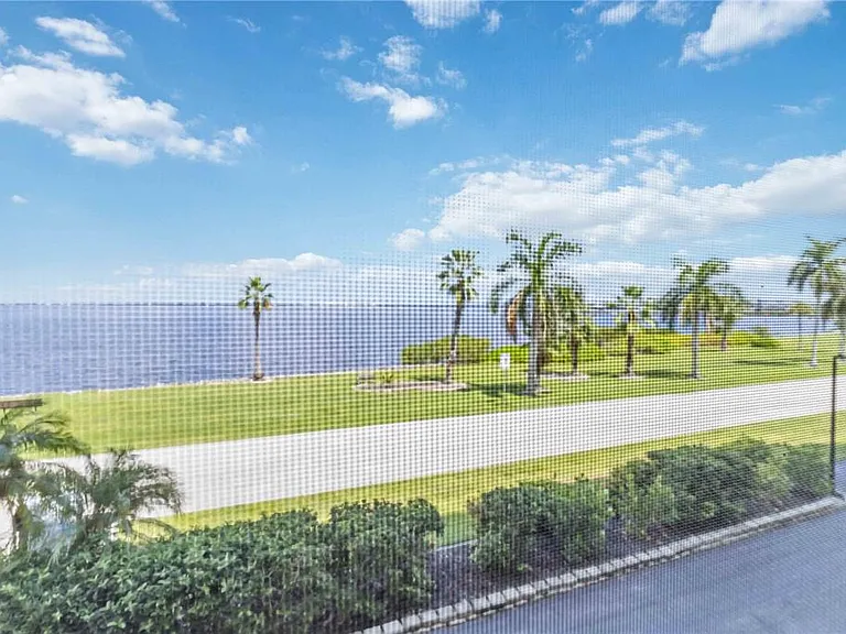 1500 Park Beach Cir #2F — Photo 31